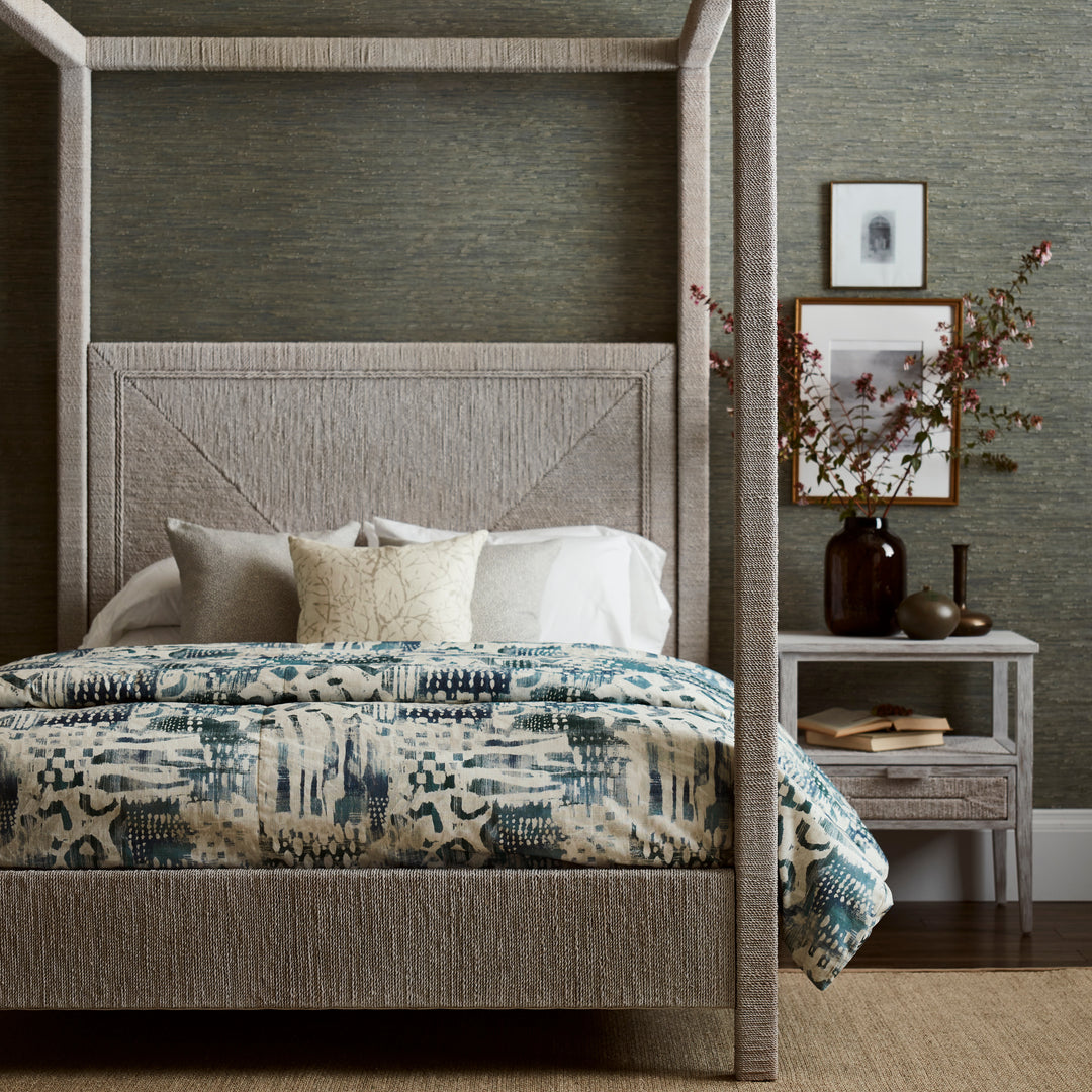 Woodside Canopy Bed